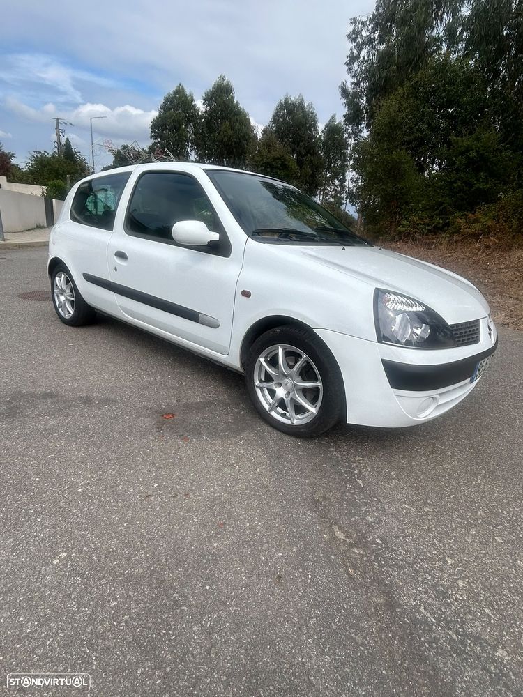 Renault Clio 1.5 dCi Expression - 9