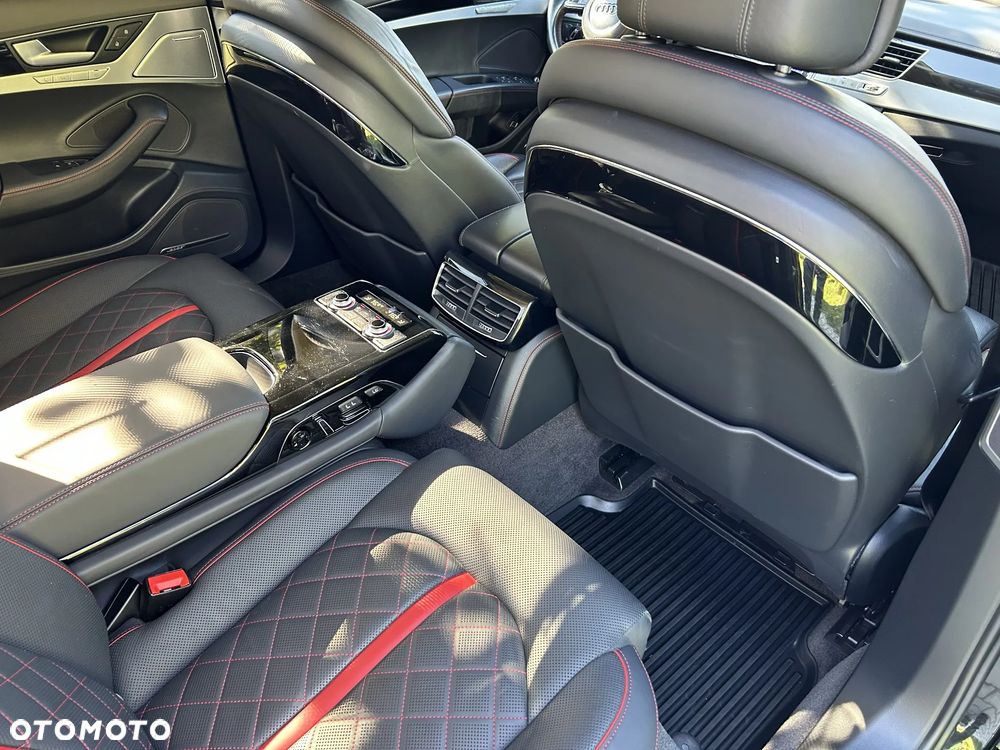 Audi A8 - 19