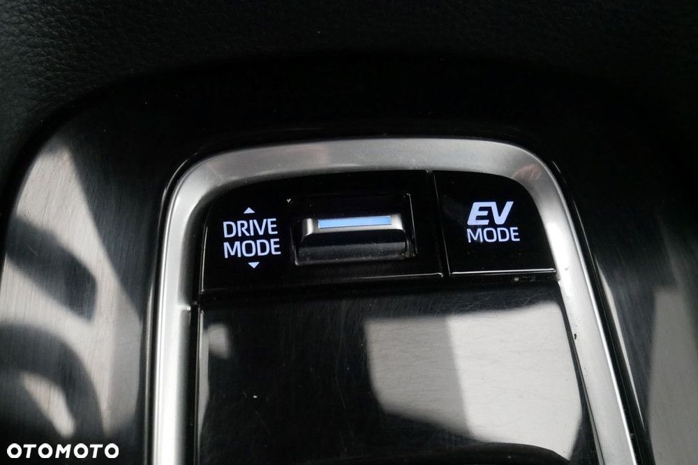 Toyota Corolla 1.8 Hybrid Comfort - 21