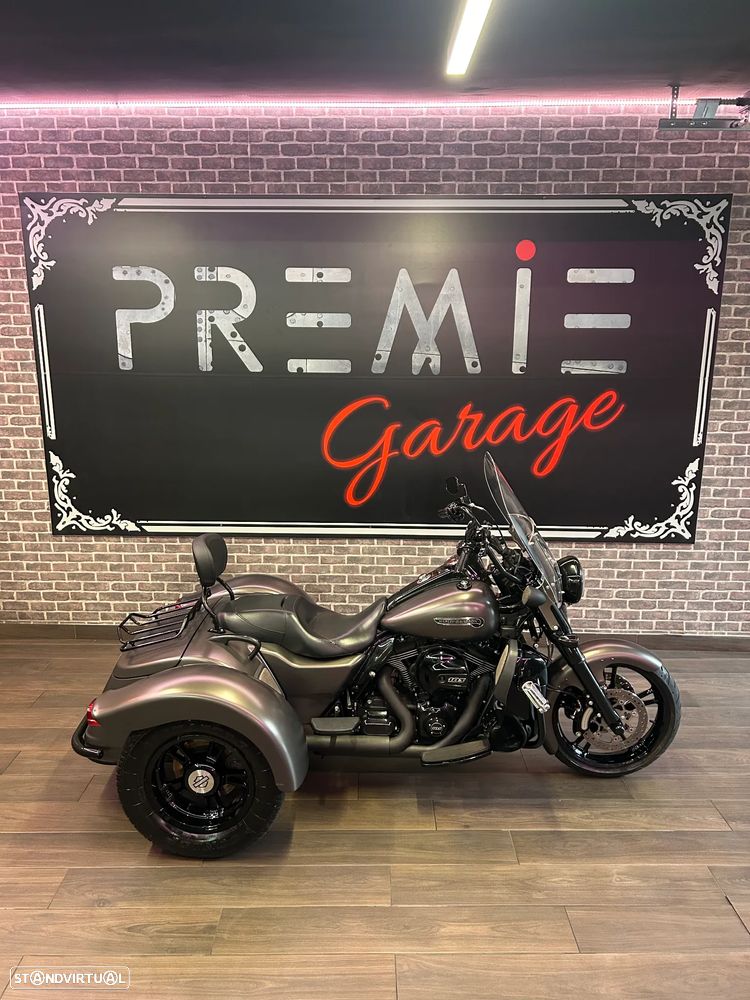 Harley-Davidson FLT FLRT FREEWHEELER - 2