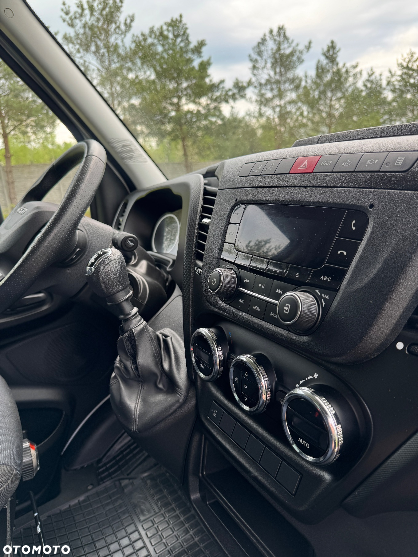 Iveco DAILY - 16