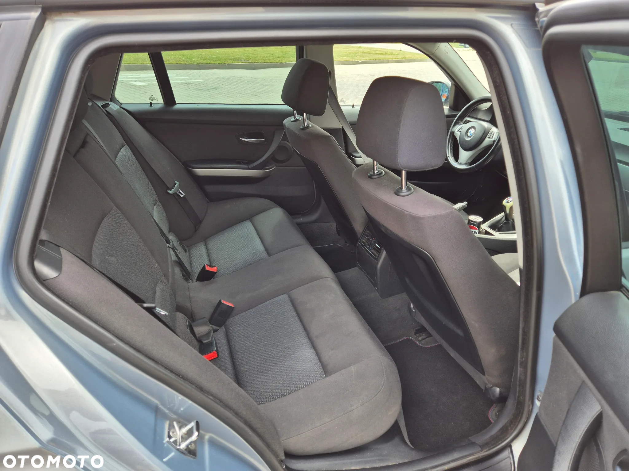 BMW Seria 3 320i Touring - 17