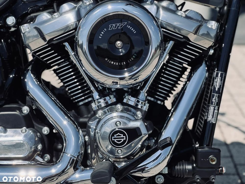 Harley-Davidson Softail Street Bob - 8