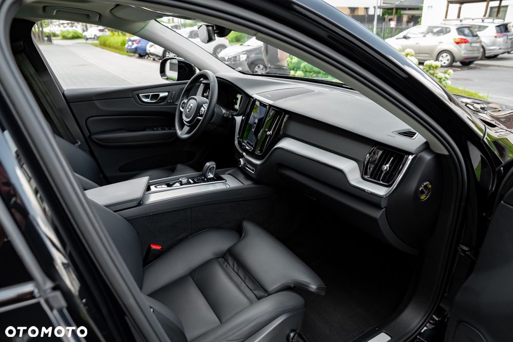 Volvo XC 60 - 25