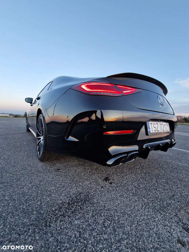 Mercedes-Benz CLS - 4