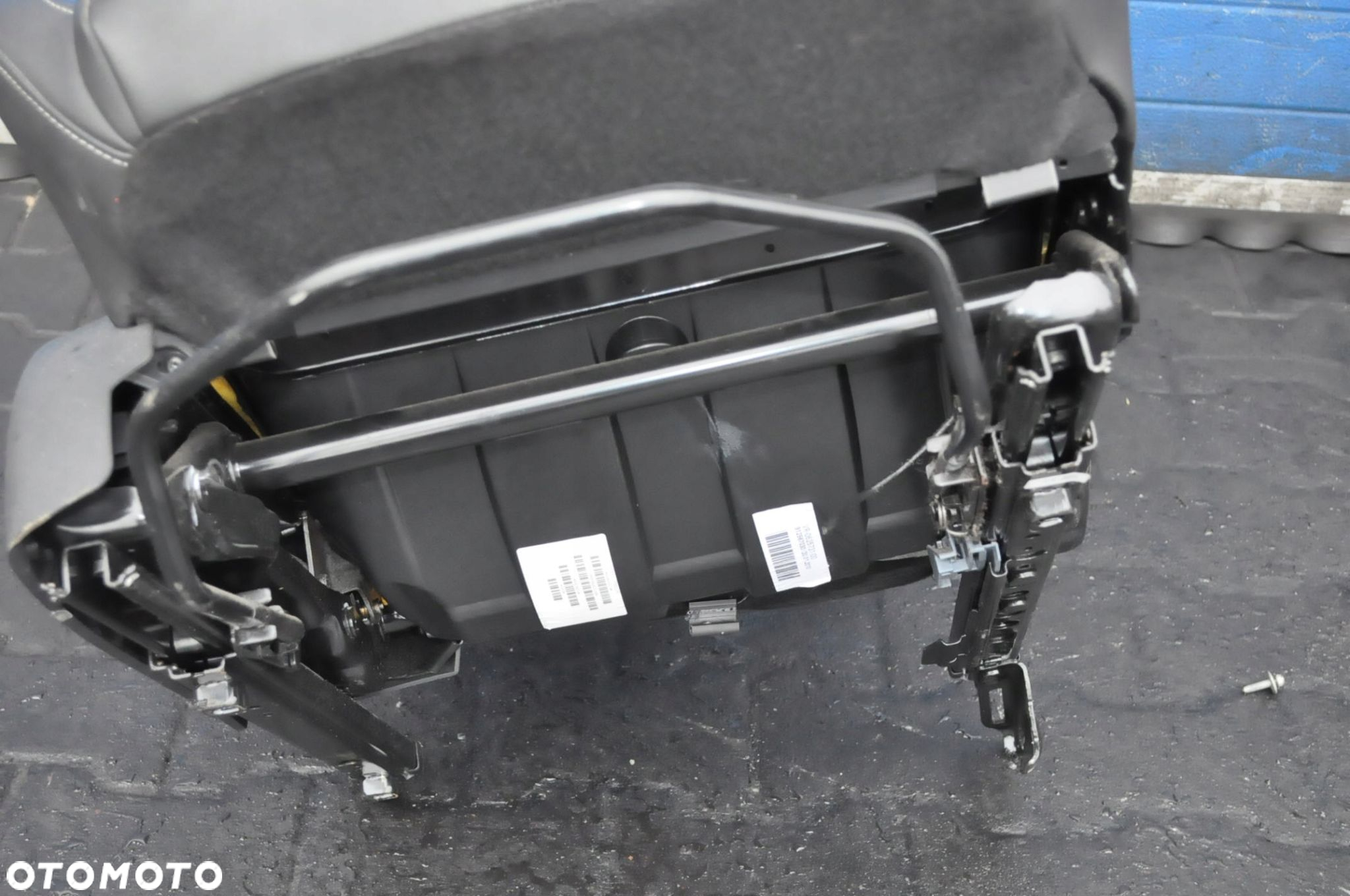 OPEL CORSA D VXR PRZEKŁADKA WNĘTRZA FOTELE KANAPA RECARO - 9