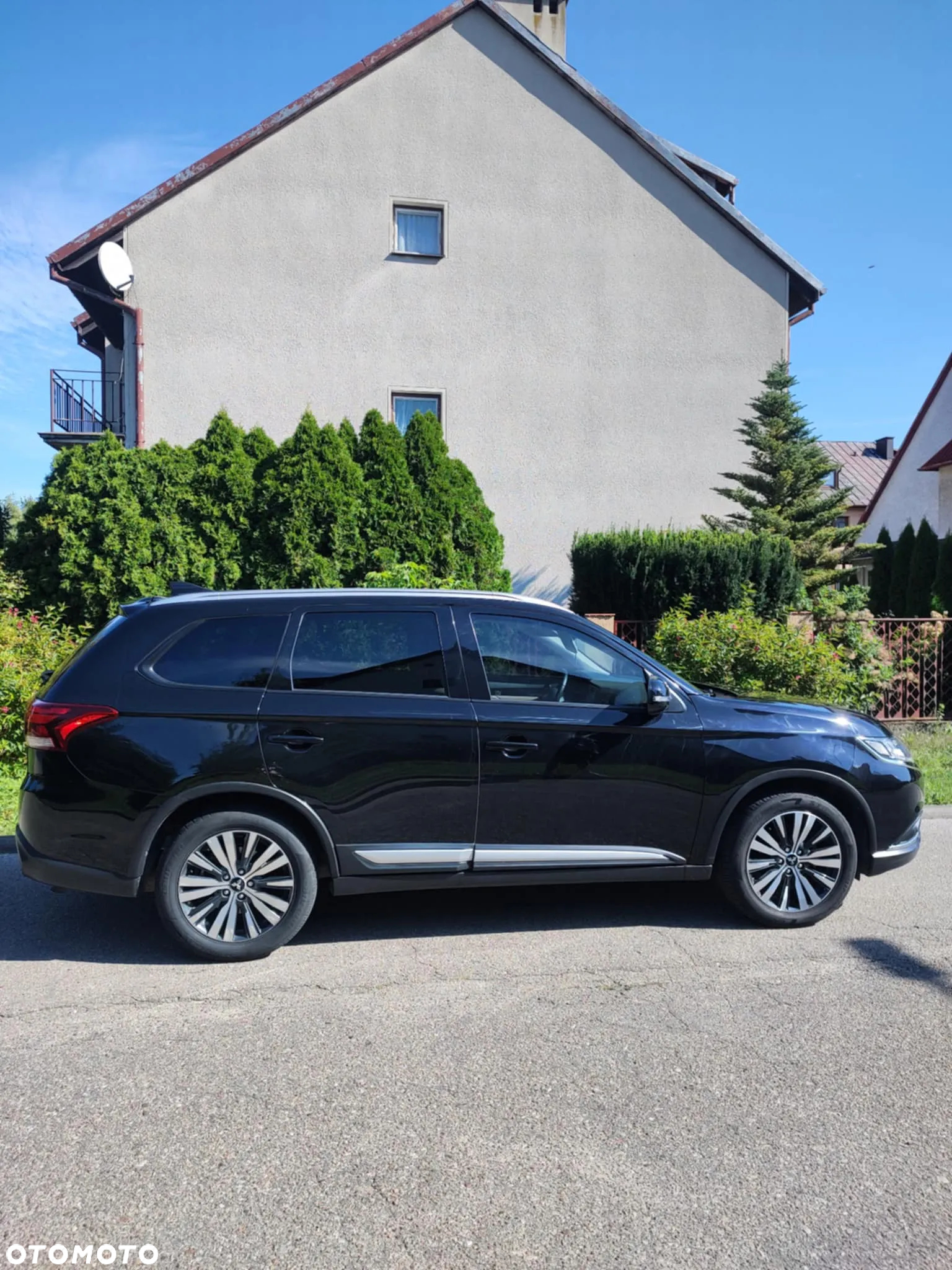 Mitsubishi Outlander - 5
