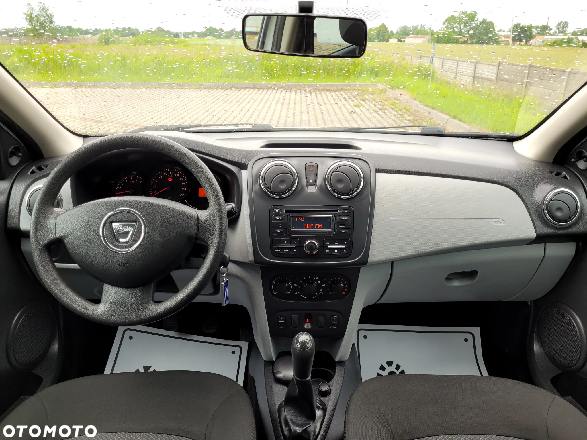 Dacia Sandero 1.2 16V 75 Laureate - 20