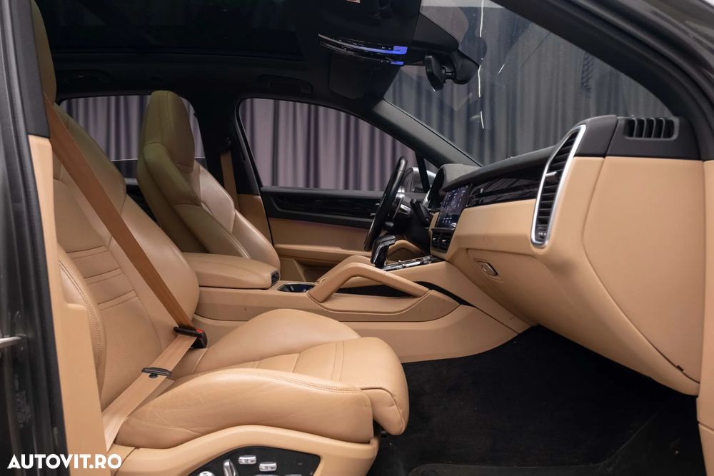 Porsche Cayenne Tiptronic S - 33