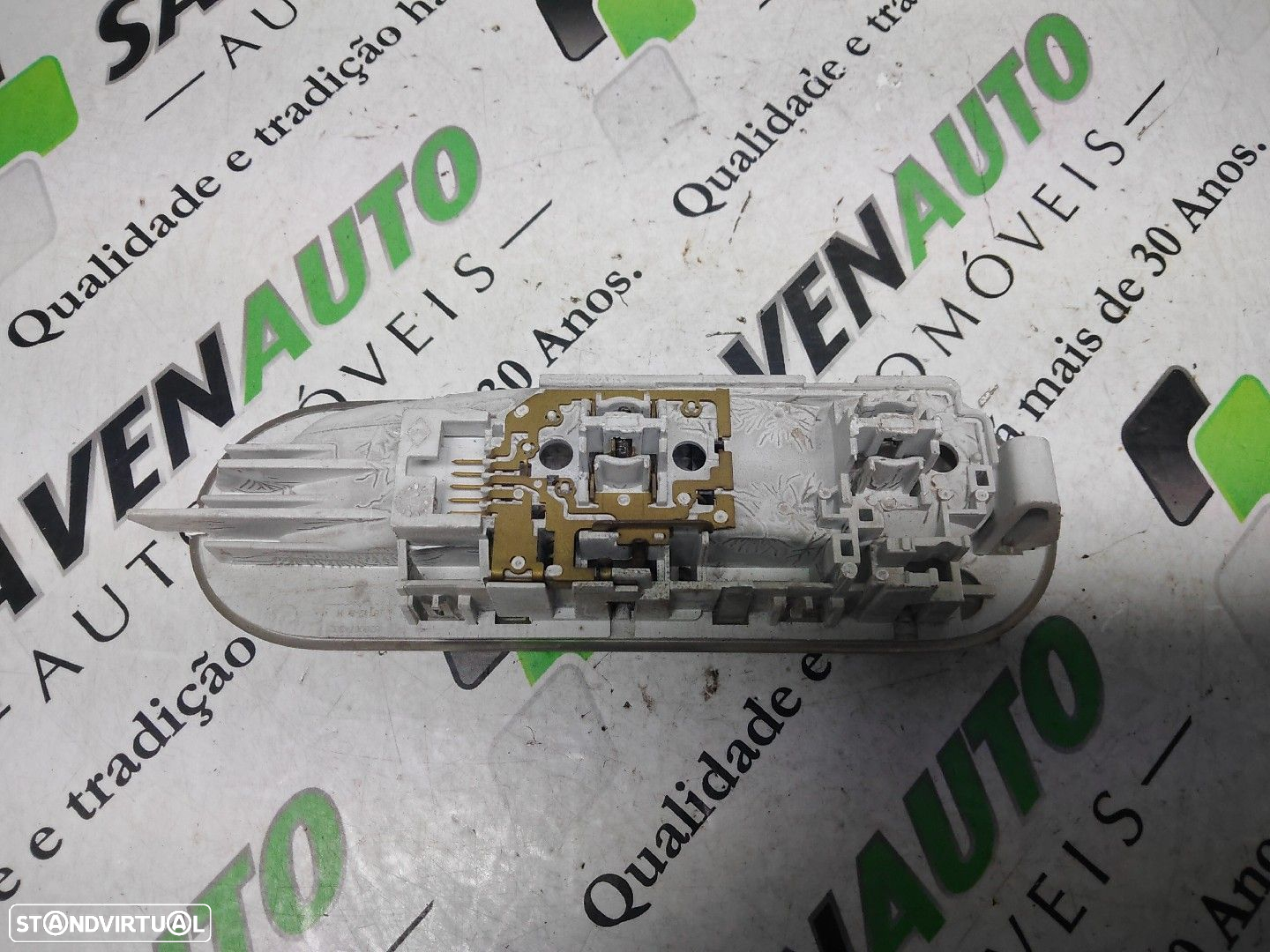Plafonier / Botão Luz Tecto Dacia Lodgy (Js_) - 2