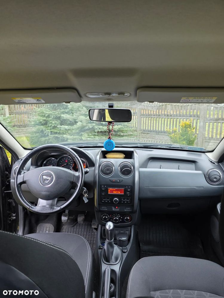 Dacia Duster 1.6 Laureate - 11