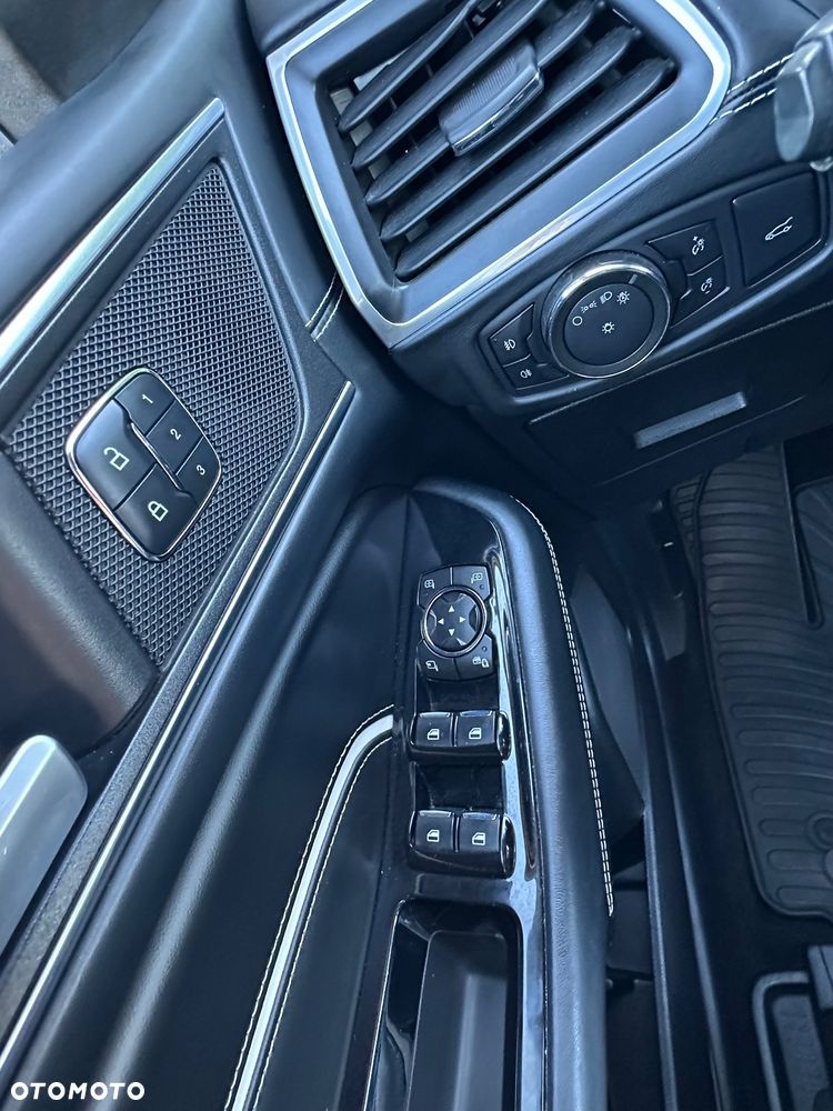 Ford S-Max 2.0 TDCi Bi-Turbo Vignale PowerShift - 14