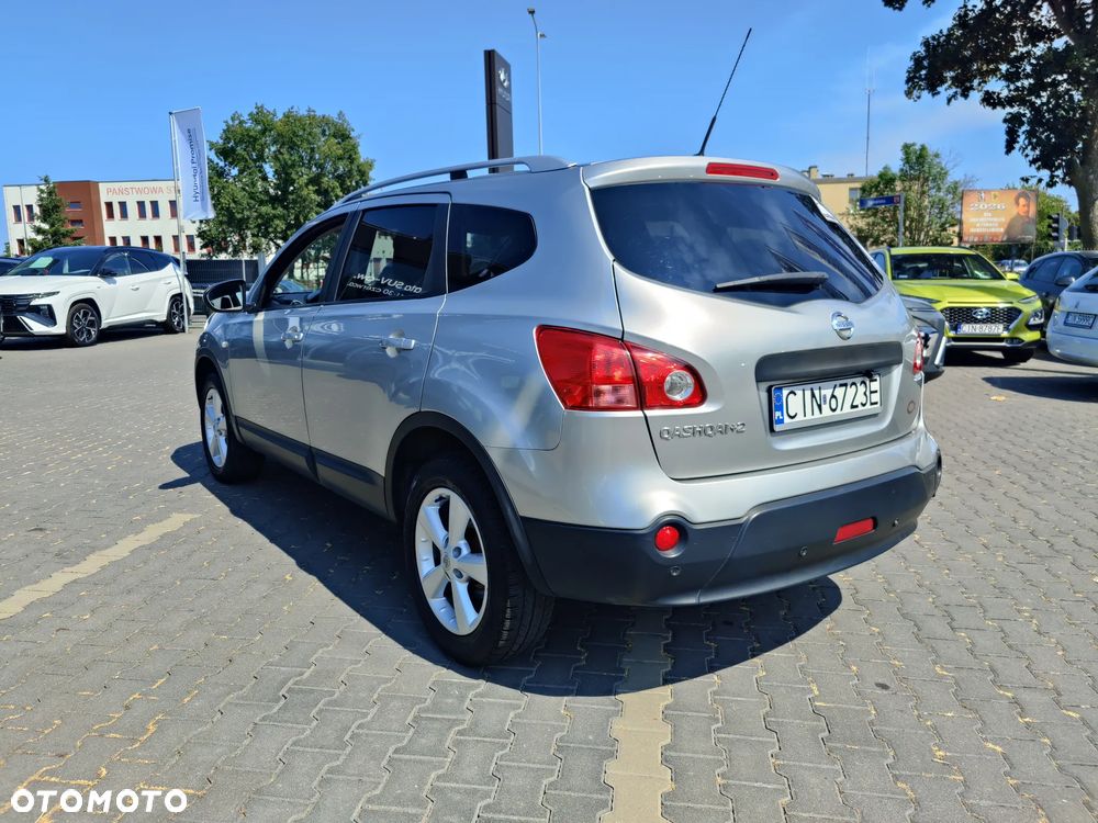 Nissan Qashqai+2 - 6