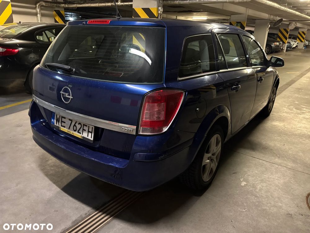 Opel Astra 2009 photo 4