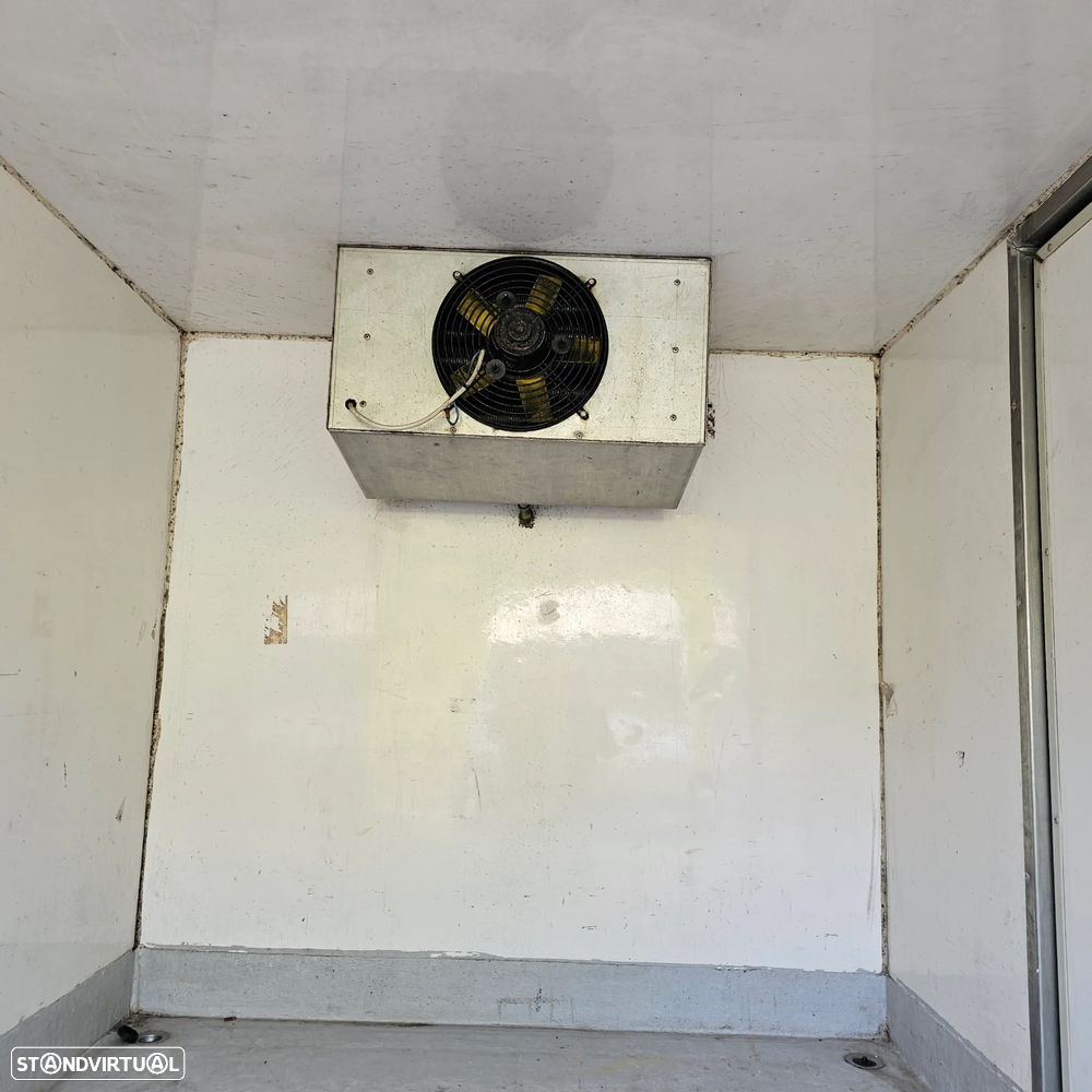 Toyota Hilux FRIGORÍFICA - 41