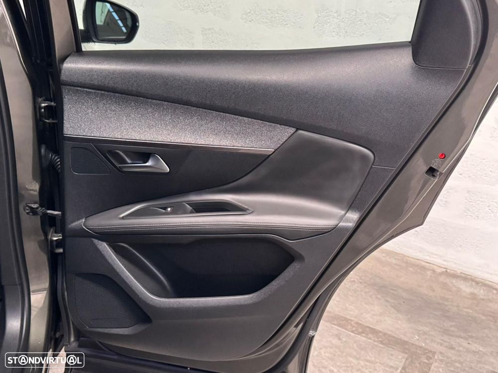 Peugeot 3008 1.5 BlueHDi Allure - 43