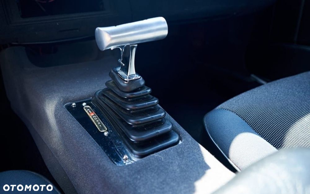 Chevrolet Camaro - 27