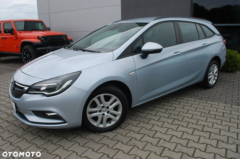Opel Astra - 16