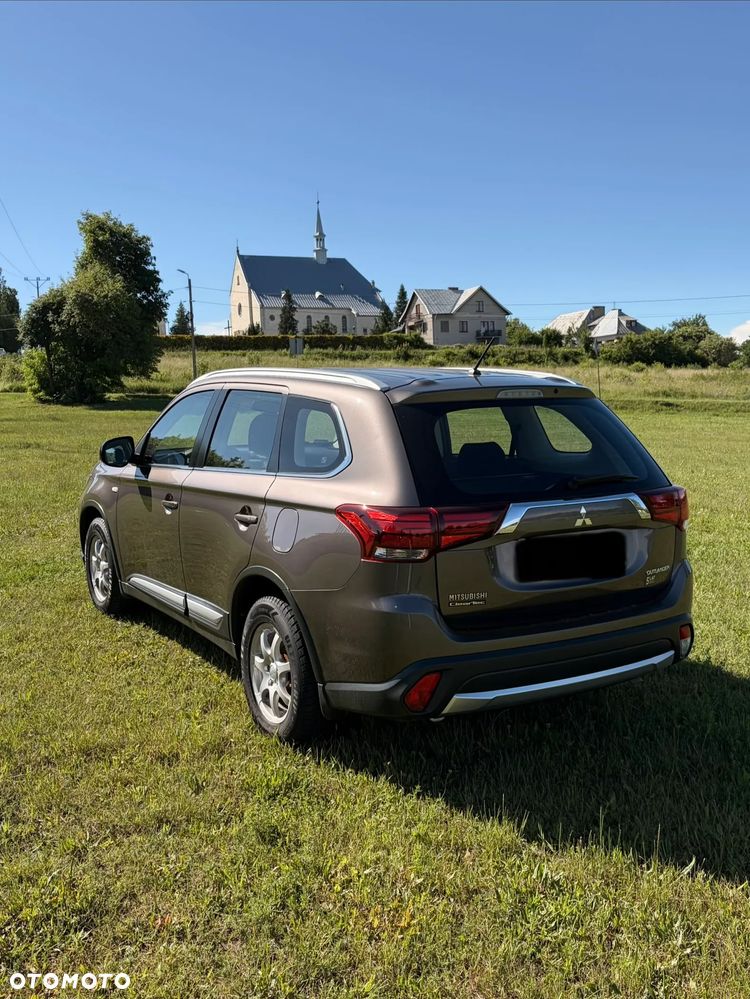 Mitsubishi Outlander 2.0 Intense 2WD - 4