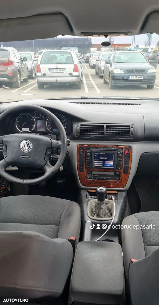 Volkswagen Passat 1.9TDI Highline - 4