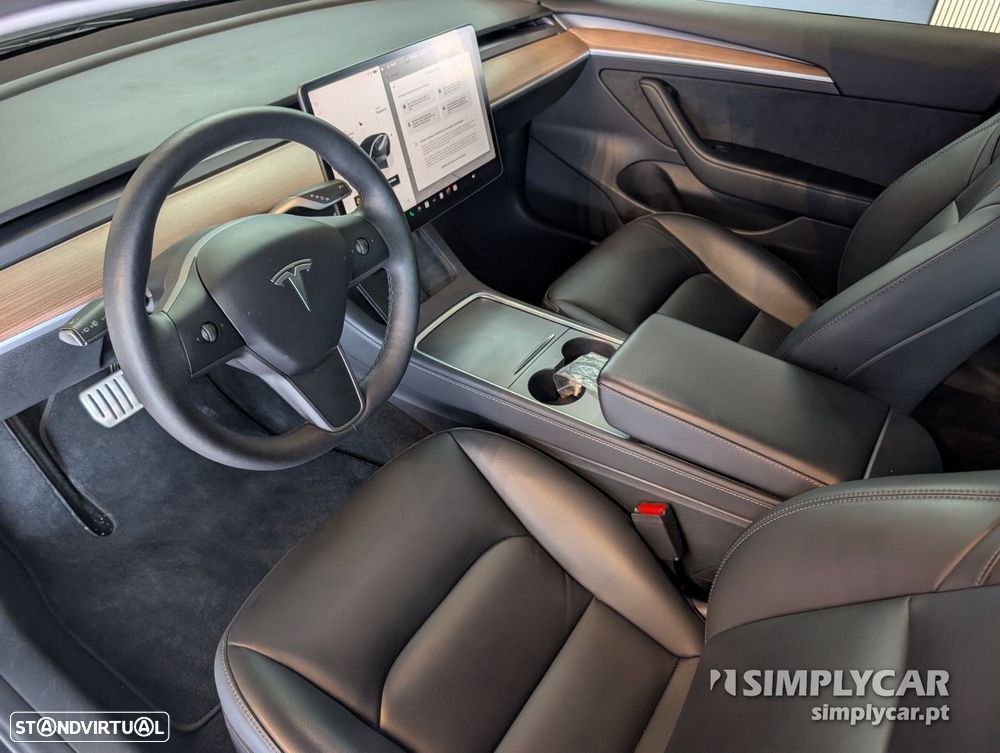 Tesla Model 3 - 6
