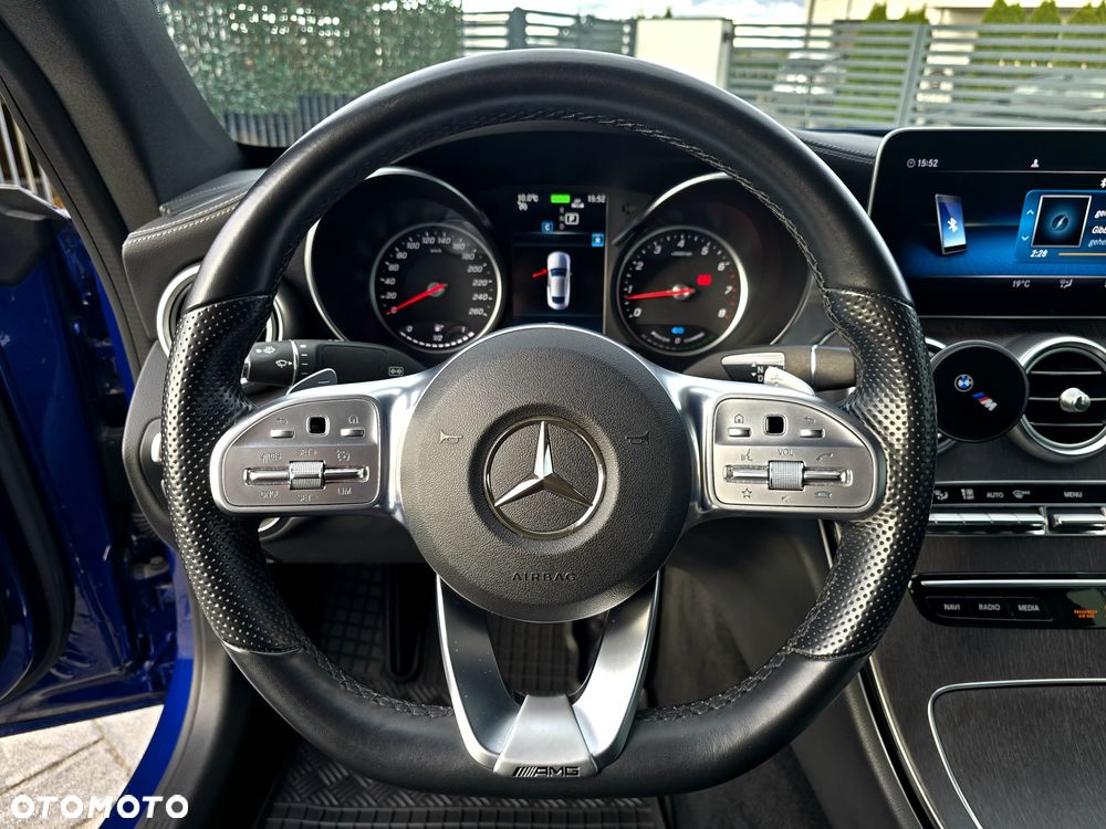 Mercedes-Benz Klasa C 300 4Matic 9G-TRONIC - 31