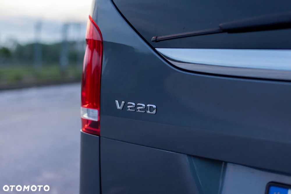 Mercedes-Benz Klasa V 220 (BlueTEC) d lang 7G-TRONIC Edition - 21