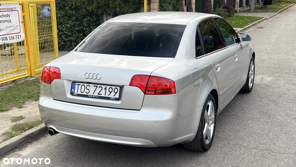 Audi A4 Limousine - 17