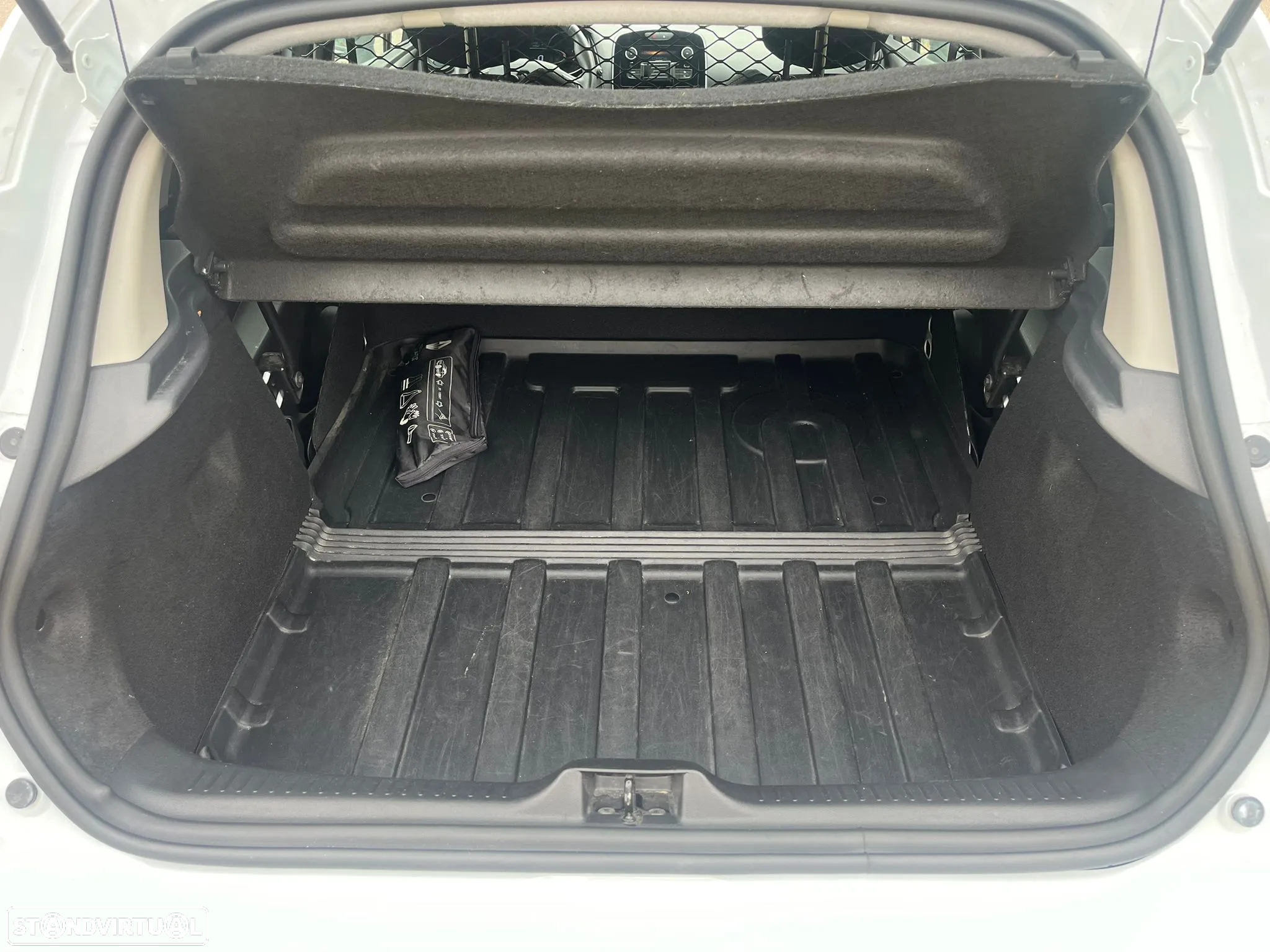 Renault CLIO 1.5 dCI 75cv - ZEN - AC - IVA DEDUTÍVEL - 12
