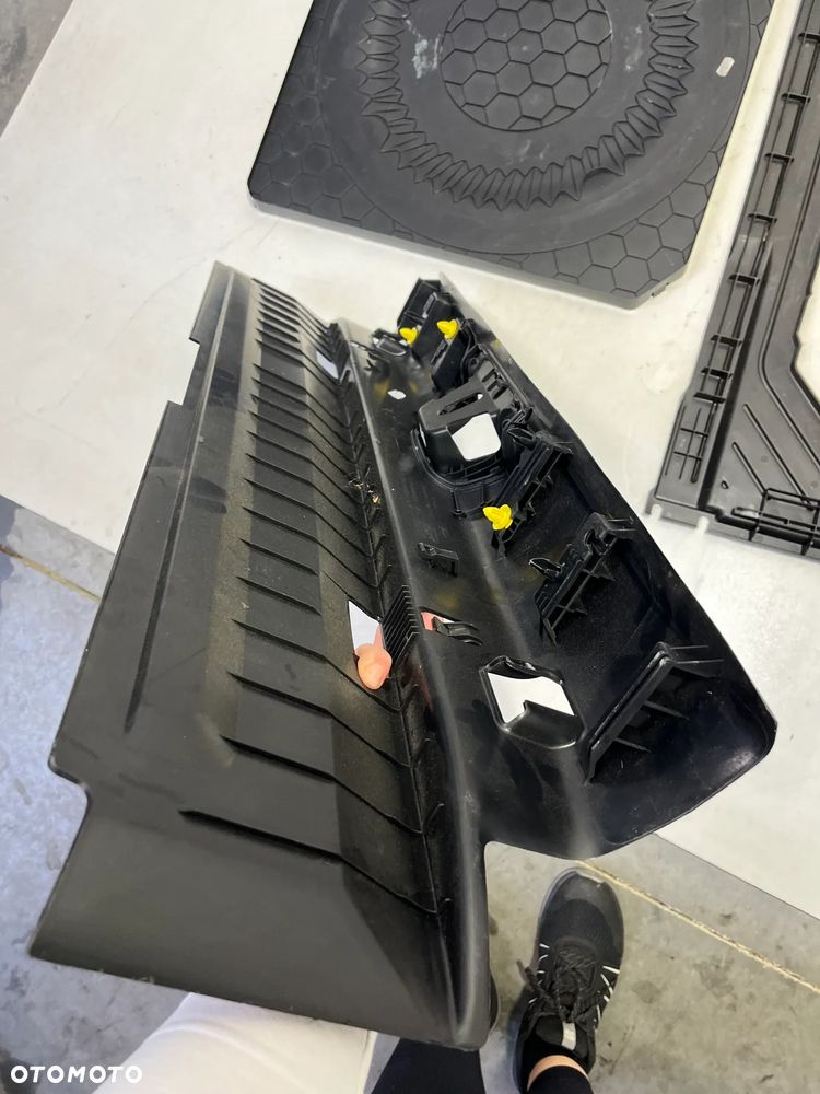 OSŁONA PASA TYŁ BAGAŻNIKA  FORD PUMA II MK2  L1TB-A40352-AW - 3