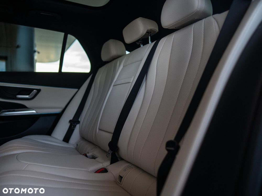 Mercedes-Benz Klasa E - 13