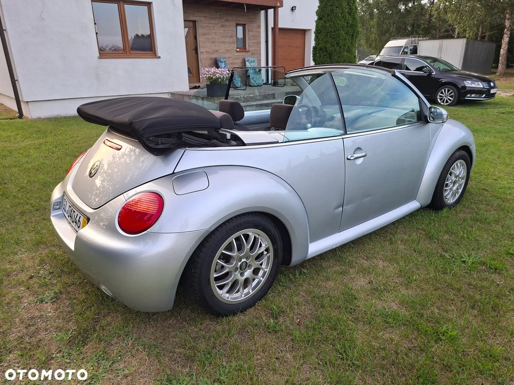 Volkswagen New Beetle 1.6 - 13