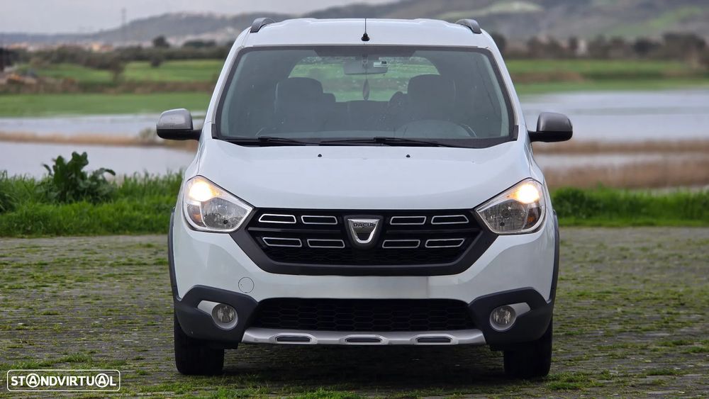 Dacia Lodgy 1.5 dCi Stepway 7L - 10