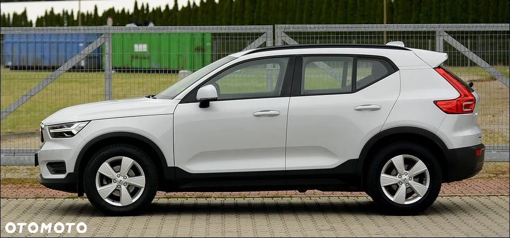 Volvo XC 40 D3 SCR Momentum - 16