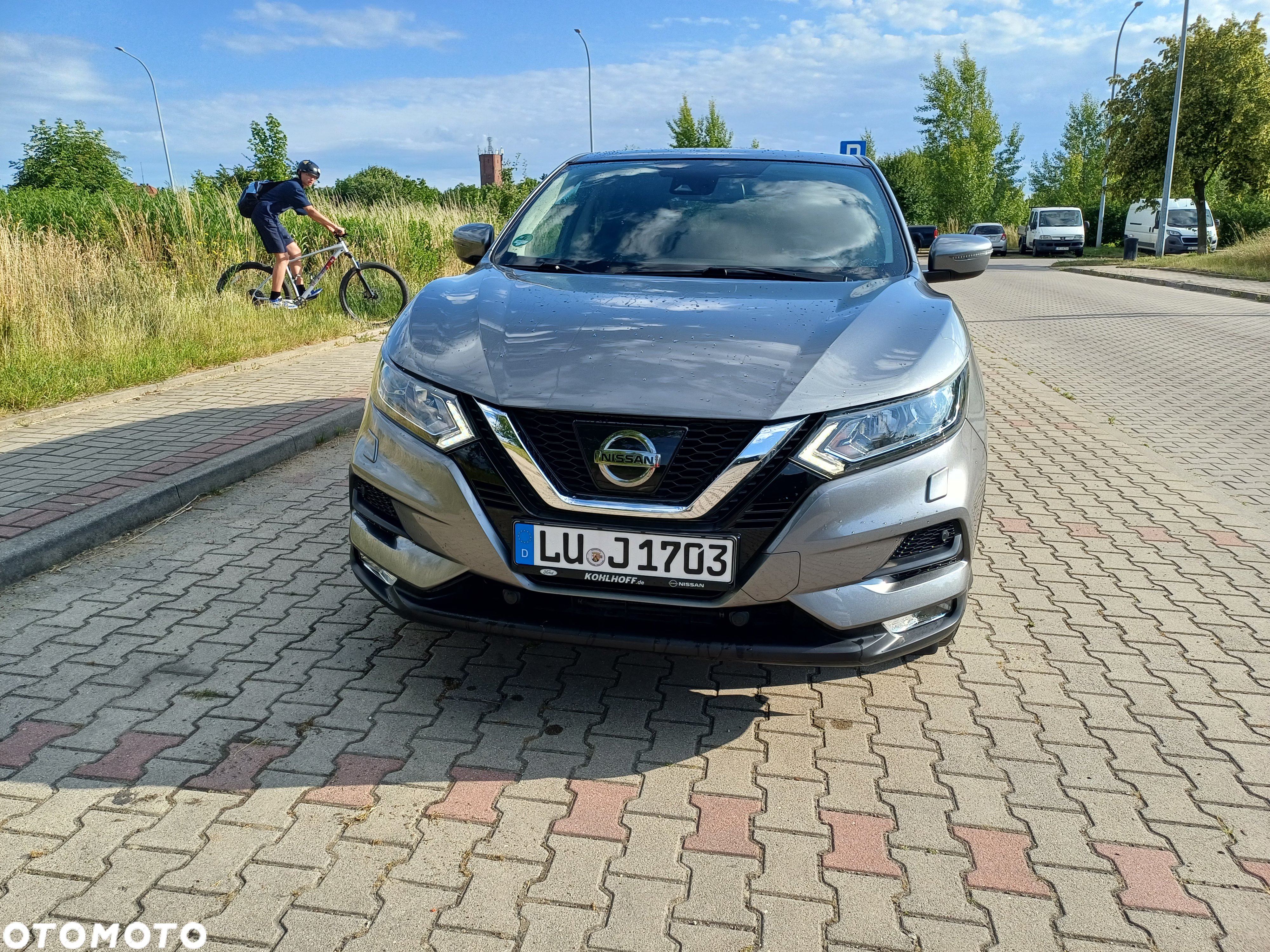 Nissan Qashqai 1.2 DIG-T Xtronic TEKNA - 2