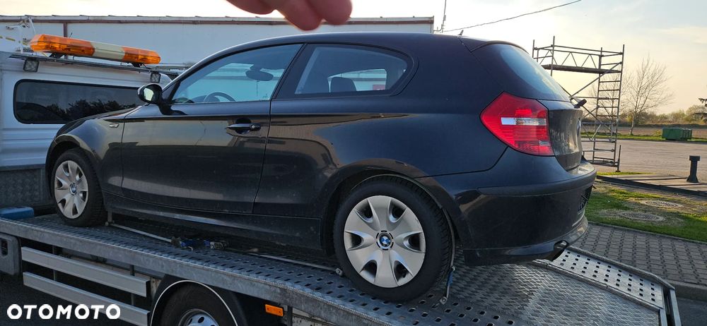 BMW Seria 1 118i - 4