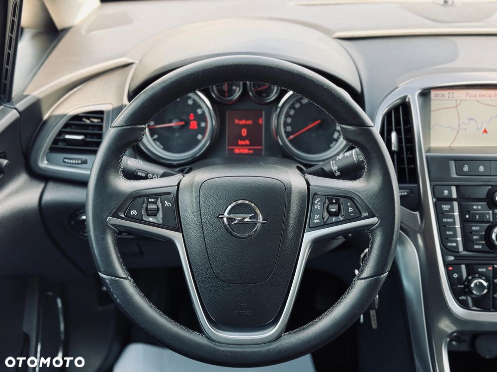 Opel Astra 1.4 Turbo Innovation - 24