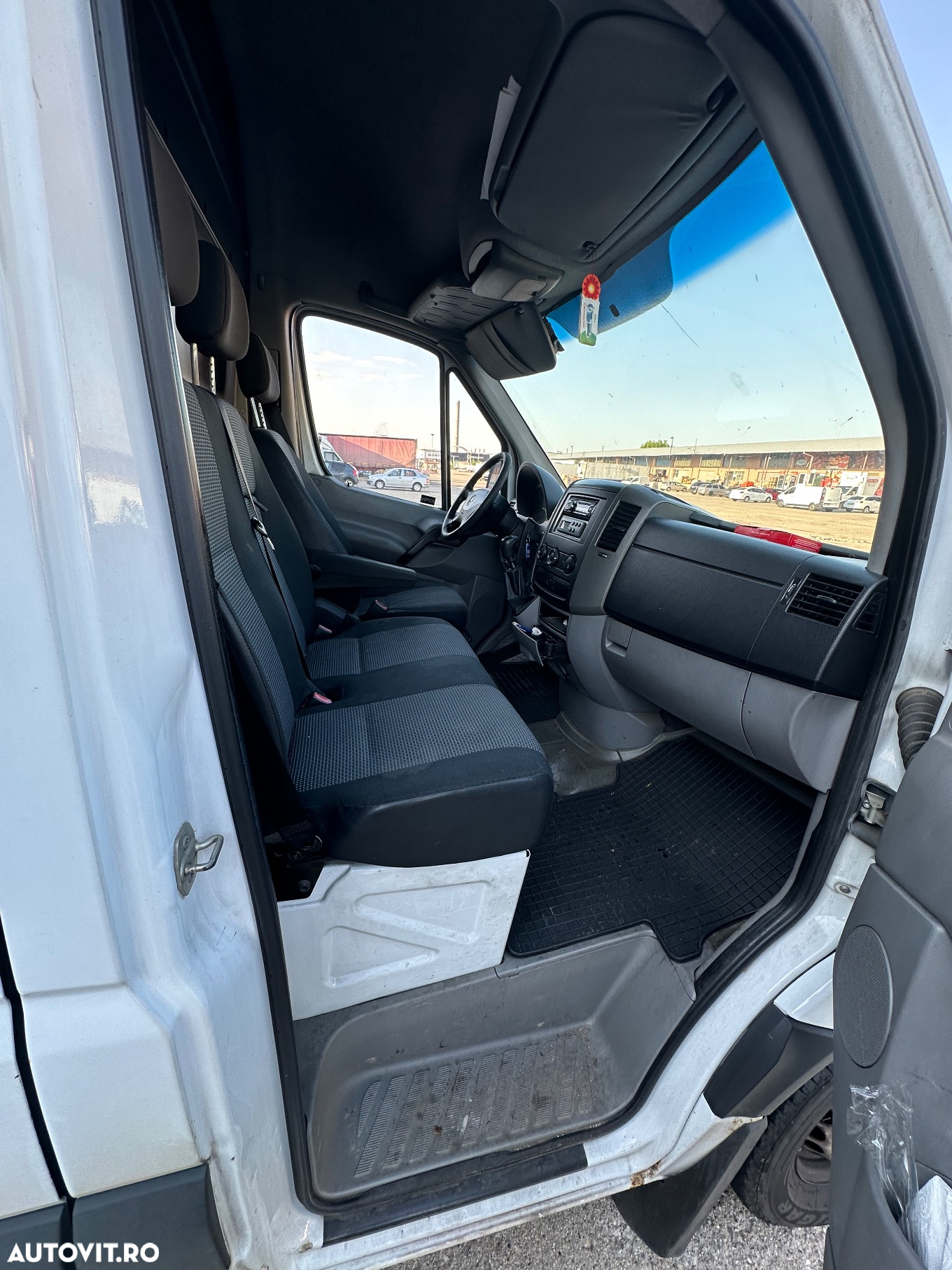 Mercedes-Benz Sprinter - 8