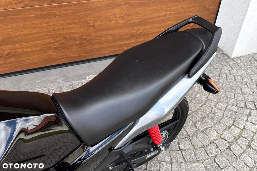 Honda CBF - 24
