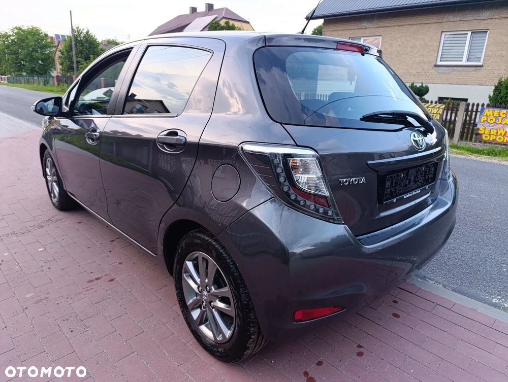 Toyota Yaris 1.33 Dynamic - 7