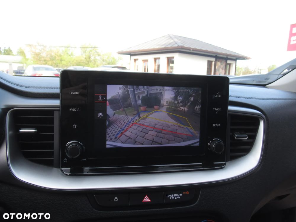 Kia Ceed 1.5 T-GDI M - 21