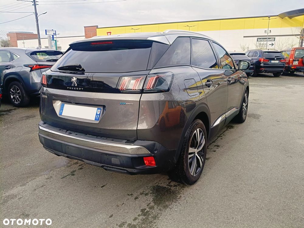 Peugeot 3008 1.6 PureTech HYbrid Allure S&S EAT8 - 4