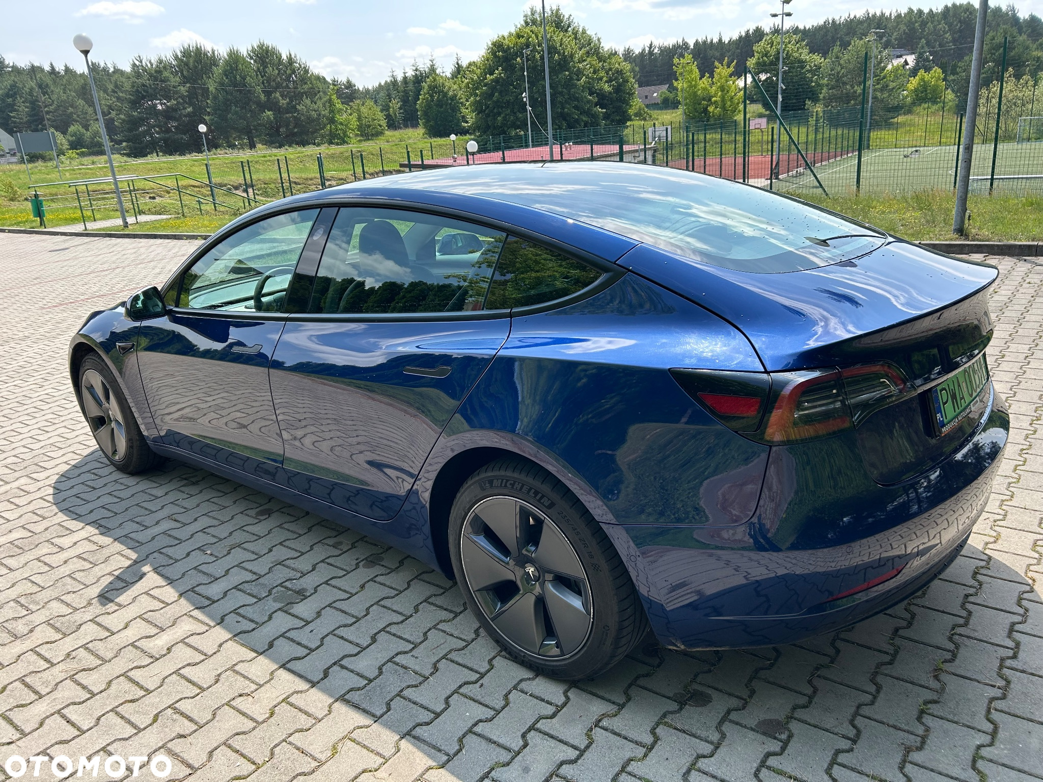 Tesla Model 3 - 3