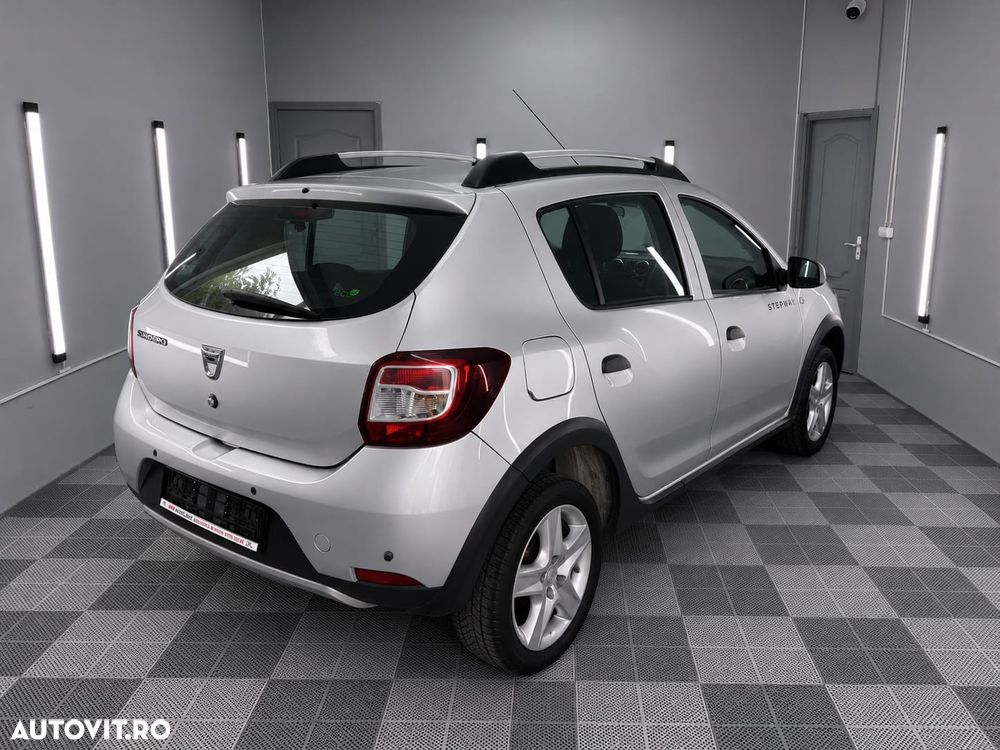Dacia Sandero Stepway TCe 90 Prestige - 4