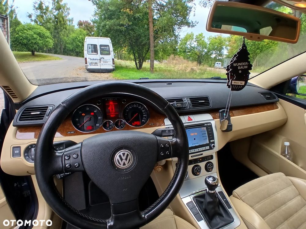 Volkswagen Passat 2.0 TDI 4Motion Comfortline - 12