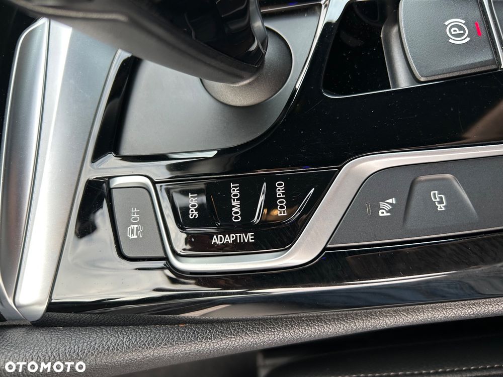 BMW Seria 5 525d Sport Line - 11