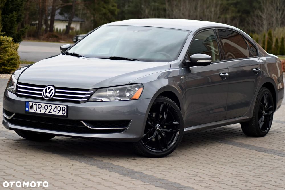 Volkswagen Passat - 4