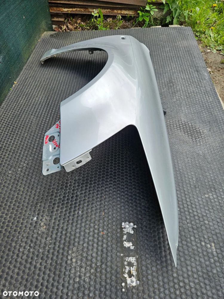 Błotnik Prawy Przod Przedni Srebrny Nadkole LY7W Audi A6 C6 Przed Lift - 25