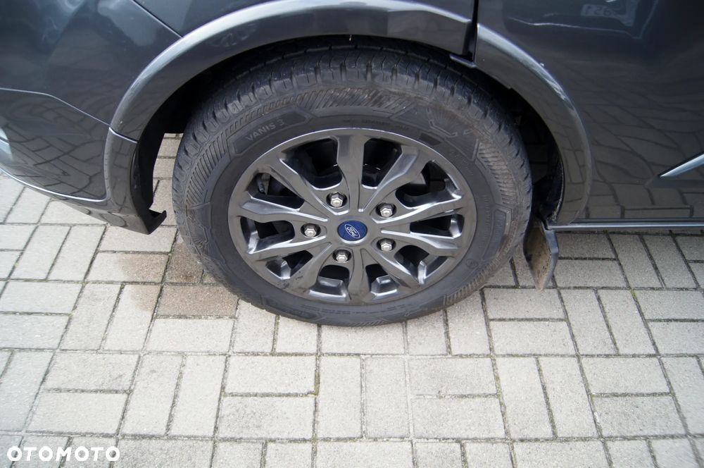 Ford Tourneo Custom 320 L2H1 VA Autm Titanium X - 38