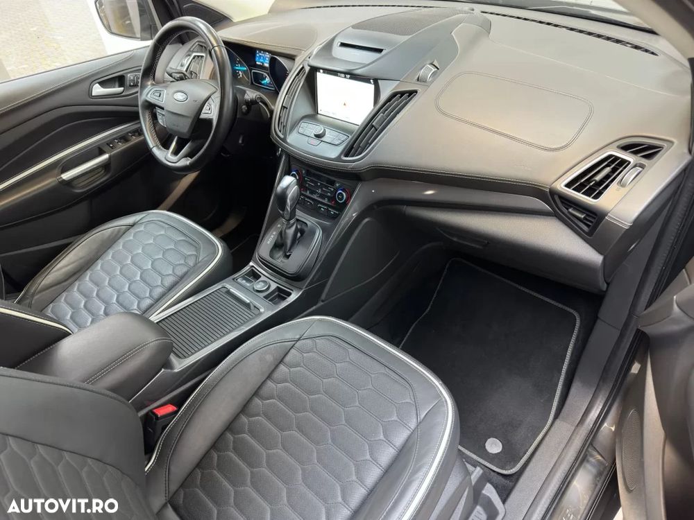 Ford Kuga - 9